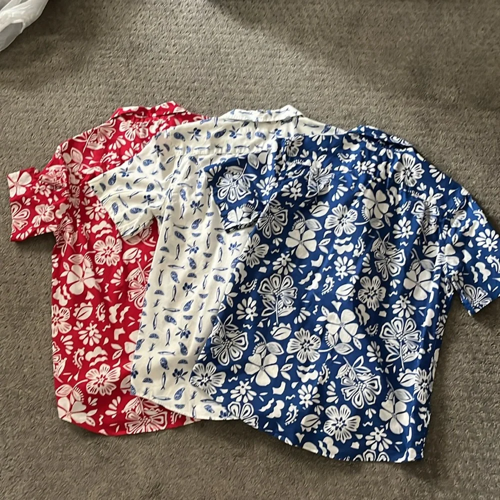 3 Old Navy Men’s Everyday Shits - Picture 2 of 2